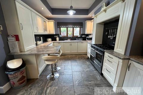 3 bedroom detached house for sale, Oakfield Terrace, Tonypandy, Rhondda Cynon Taff, CF40