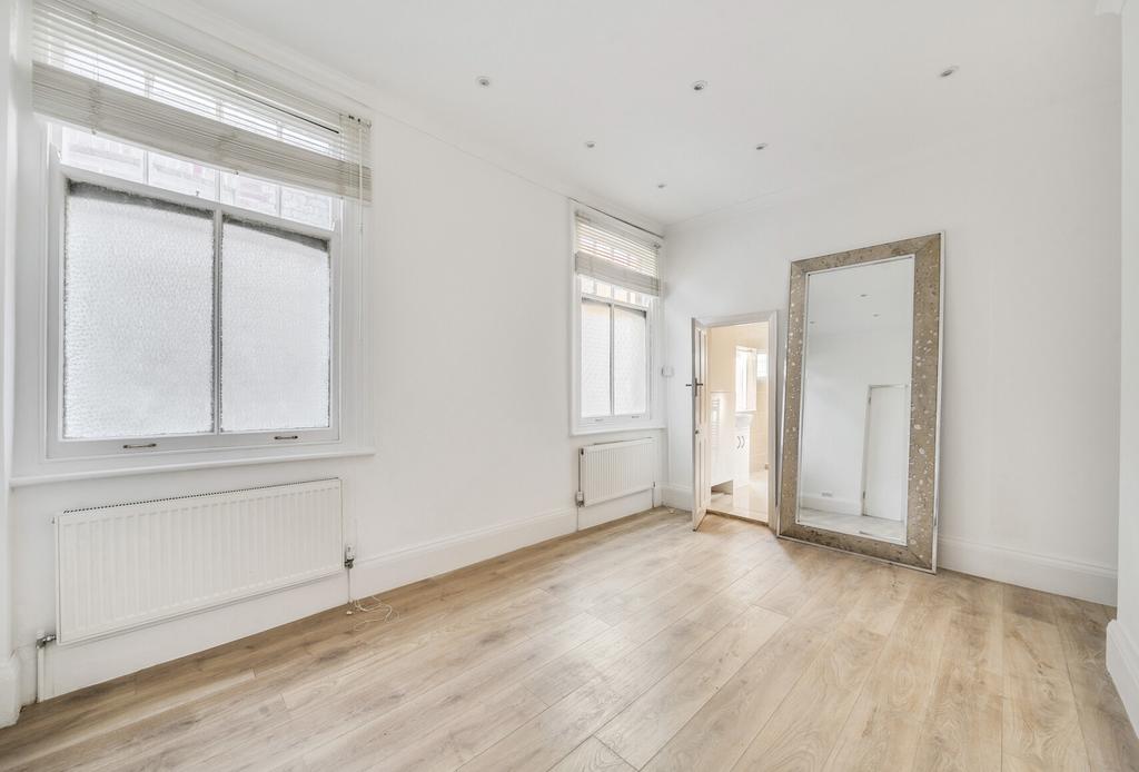 1344490-9-68b01fa...