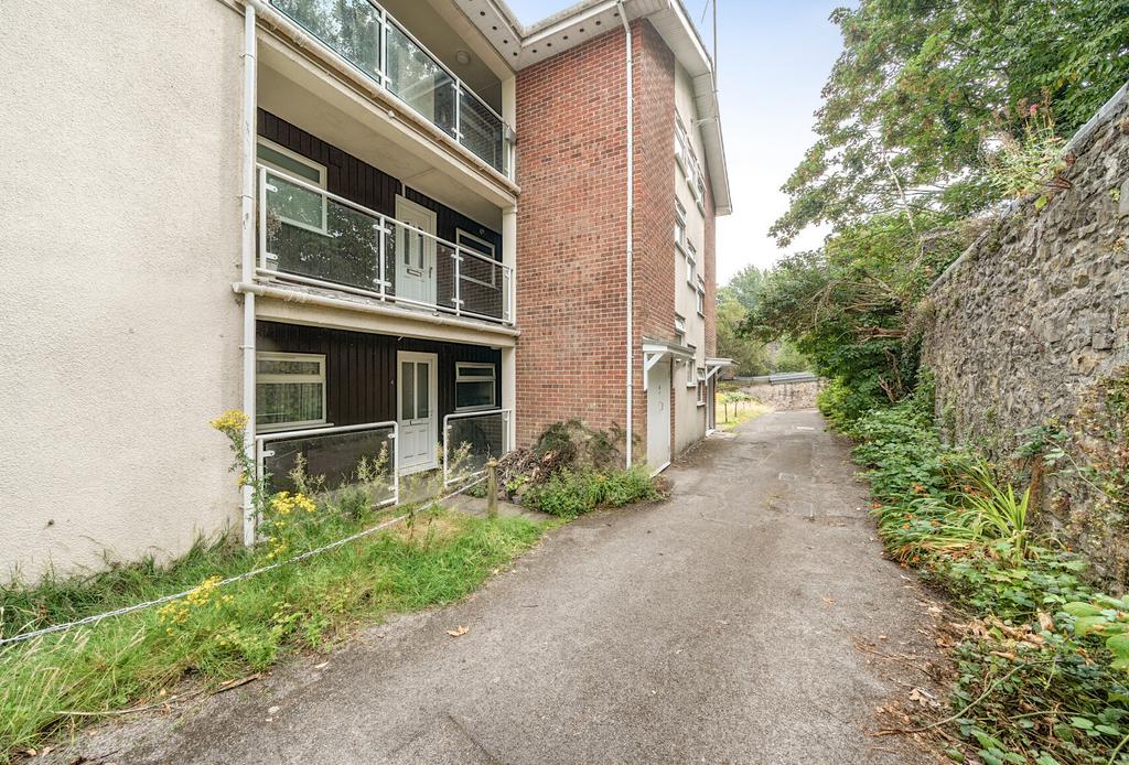 1329303 12 688105...