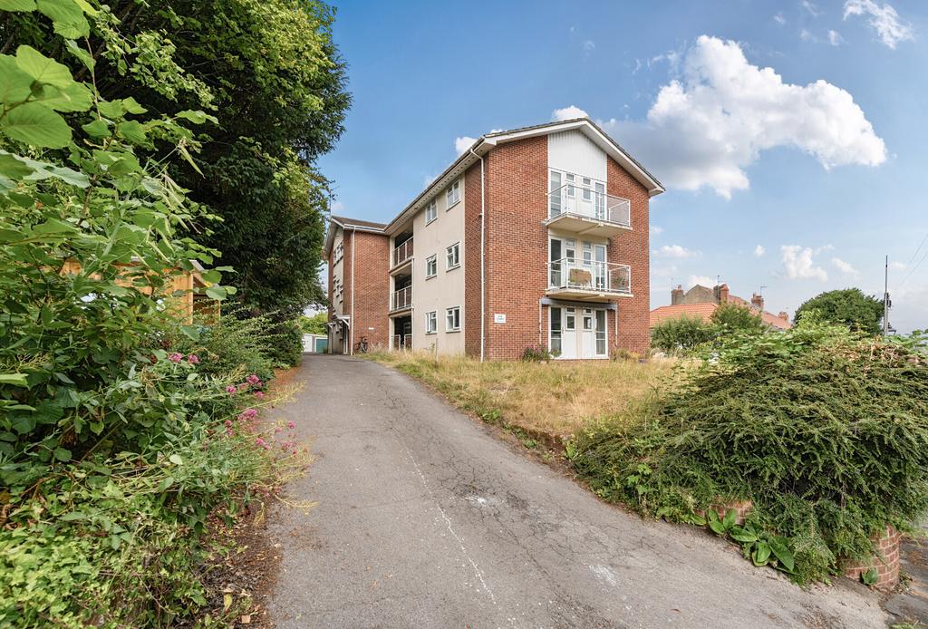 1329303 15 688105...