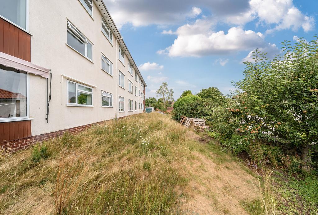 1329303 16 688105...