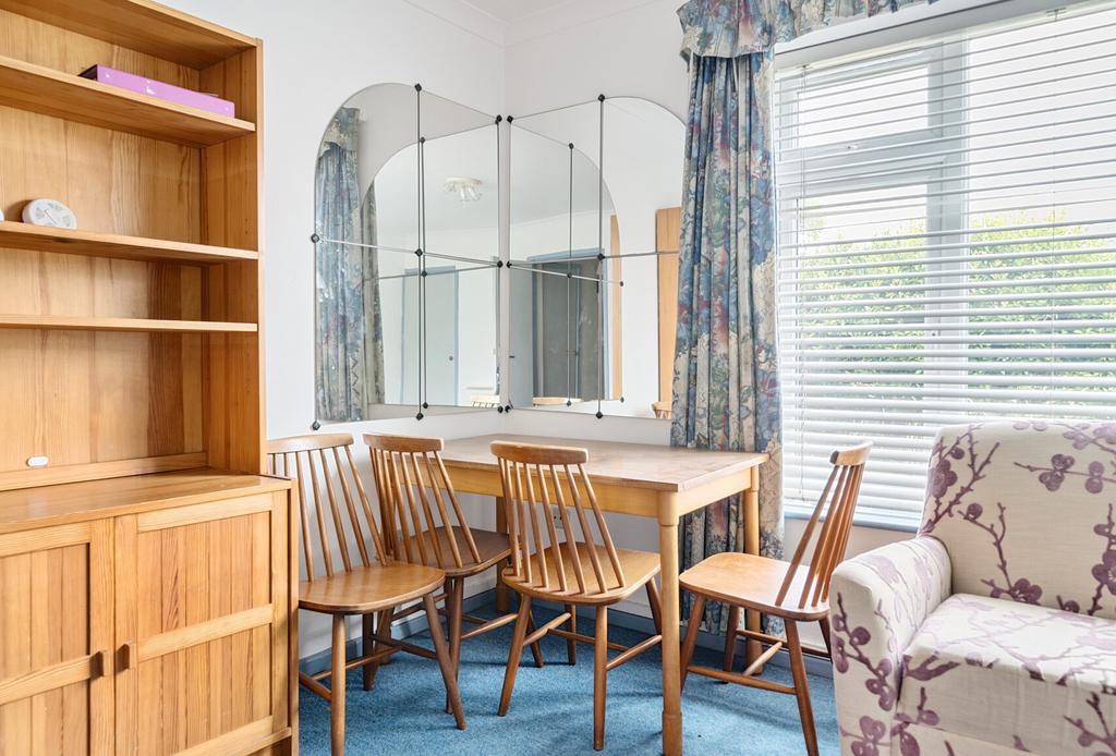 1329303 17 688105...