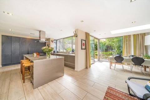 36 Turret Grove, London, SW4 0ET