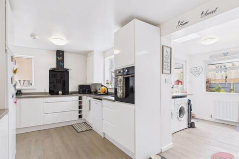 3 bedroom semi-detached house for sale, Blackberry Lane, Christchurch