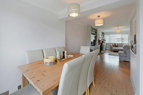 28 Fellmead, East Peckham, Tonbridge, TN12 5EQ