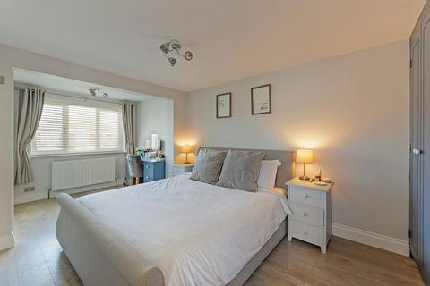 28 Fellmead, East Peckham, Tonbridge, TN12 5EQ
