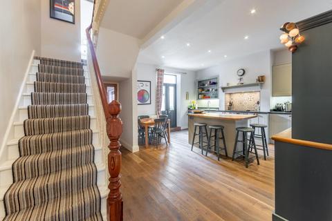 16 Alexandra Terrace, Hexham, NE46 3JH