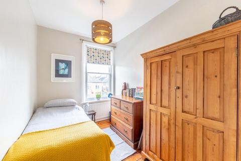 16 Alexandra Terrace, Hexham, NE46 3JH