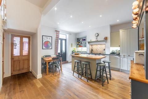 16 Alexandra Terrace, Hexham, NE46 3JH