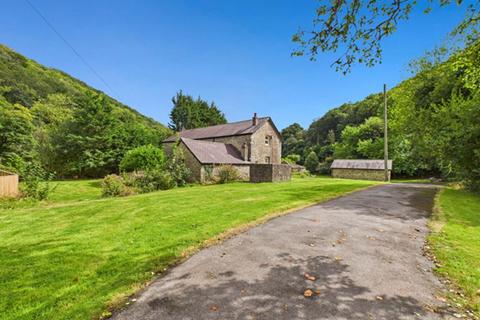 5 bedroom property with land for sale, Bronwydd Arms, Carmarthen
