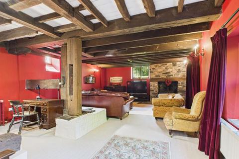 5 bedroom property with land for sale, Bronwydd Arms, Carmarthen