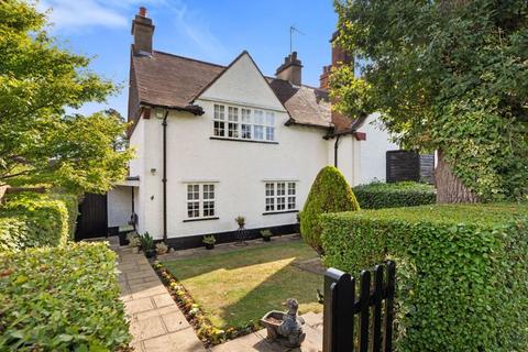 undefined, Asmuns Place, Hampstead Garden Suburb, NW11