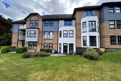 35 Pwllycrochan Avenue, Colwyn Bay