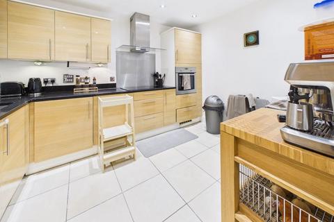 undefined, WHITE HILL CLOSE, CATERHAM