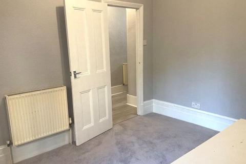 152 Woolwich Road, London, SE10 0LT