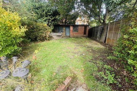 18 Rectory Gardens, Northolt, UB5 5DN