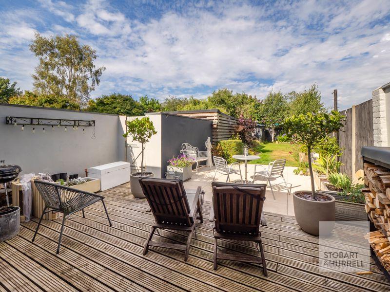 Alfresco Dining