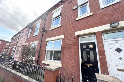 2 bedroom terraced house to rent, Highfield Road, Salford