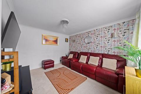 undefined, Arlington Drive, Carshalton