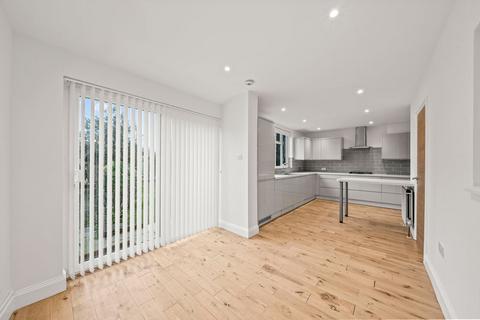 4 bedroom semi-detached house for sale, St. Philips Avenue, Worcester Park