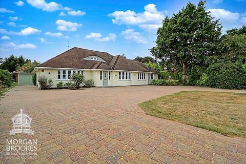 4 bedroom detached house for sale, Benfleet Road, South Benfleet