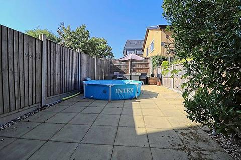 3 bedroom terraced house for sale, St Marys Close, South Benfleet
