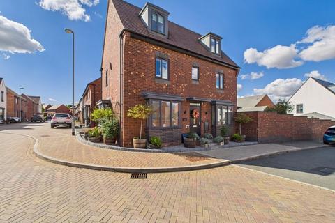 4 bedroom detached house for sale, Bemrose Avenue, Telford TF3
