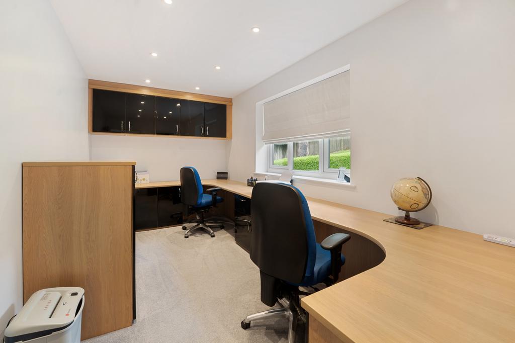 Study/bedroom 5