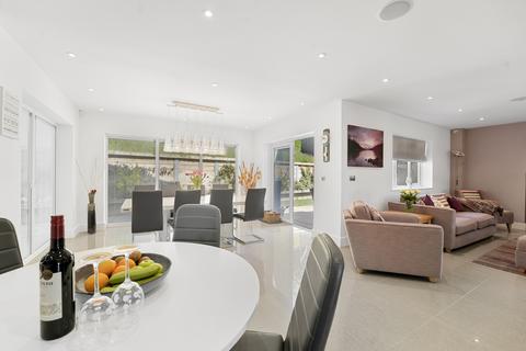5 bedroom detached house for sale, Park Road, Temple Ewell, Dover, Kent, CT16