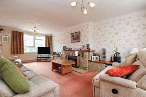 undefined, Thurlestone Close, Bedford MK40