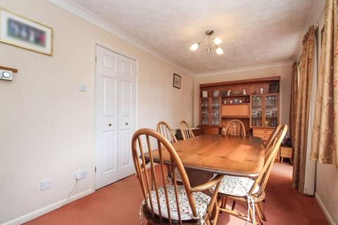 undefined, Thurlestone Close, Bedford MK40