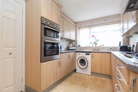 undefined, Thurlestone Close, Bedford MK40