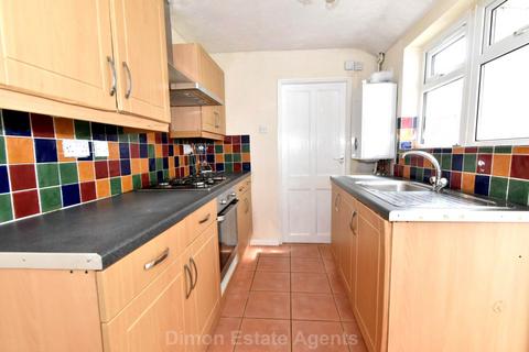 2 bedroom terraced house for sale, Leonard Road, Gosport