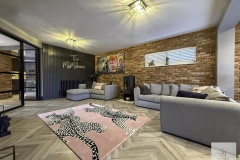 undefined, Gravel Hill Terrace, Hemel Hempstead HP1