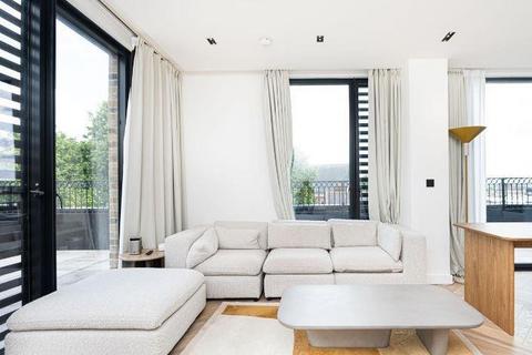 3 bedroom apartment to rent, 3 Cluny Mews, London, SW5 9AG