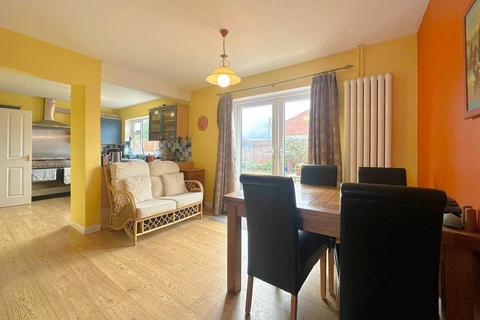 undefined, Sunderland Close, Melksham, Wiltshire, SN12 6TZ
