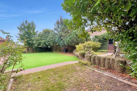 undefined, Barnfield Road, Sanderstead, Surrey, CR2 0EZ