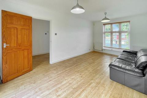 13 Barnfield Road, South Croydon, CR2 0EZ