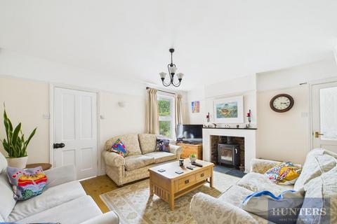 undefined, North Road East, Cheltenham