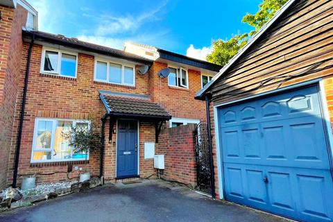 undefined, Sutherland Drive, Colliers Wood SW19