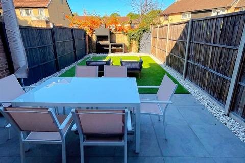 undefined, Sutherland Drive, Colliers Wood SW19