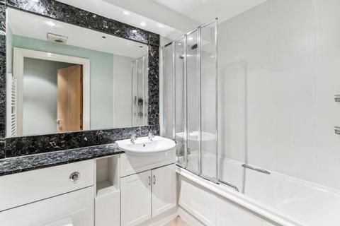 3 bedroom flat to rent, Omega Building