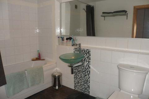 undefined, High Street Flat 8, Heckmondwike