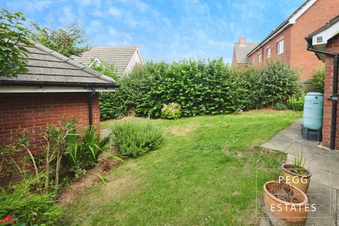 3 bedroom semi-detached house for sale, Larkspur Court, Paignton