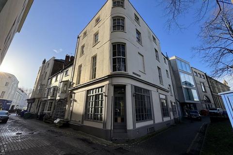 Office to rent, 8 Well Walk Cheltenham GL50 3JX