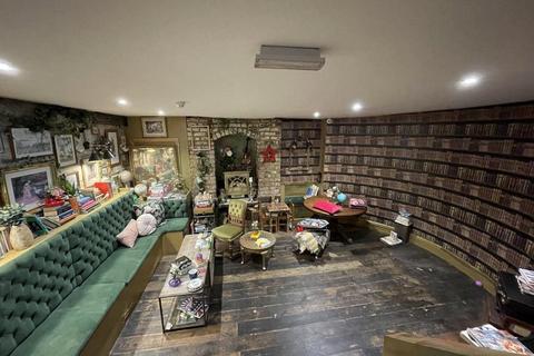 Office to rent, 94 Eastgate St Gloucester GL1 1QN