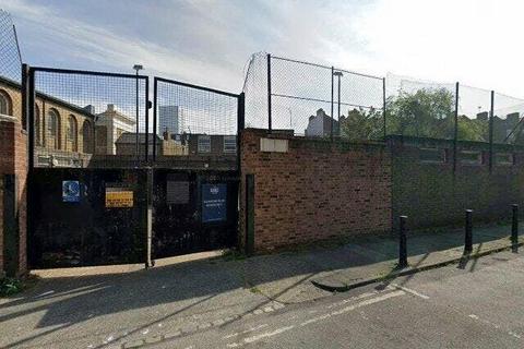 23 Teversham Lane London SW8 2DJ