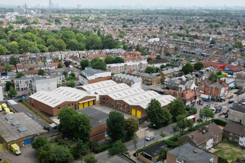 Warehouse to rent, 145-147 Boston Rd London W7 3SA