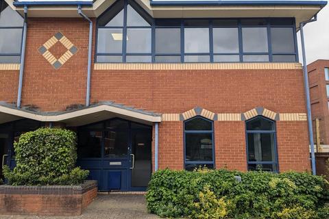 Office to rent, Walnut Tree Clos Guildford GU1 4UX