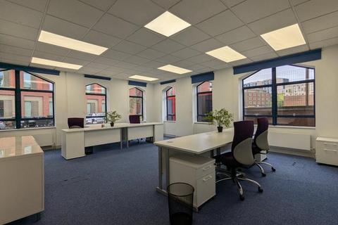 Office to rent, Walnut Tree Clos Guildford GU1 4UX